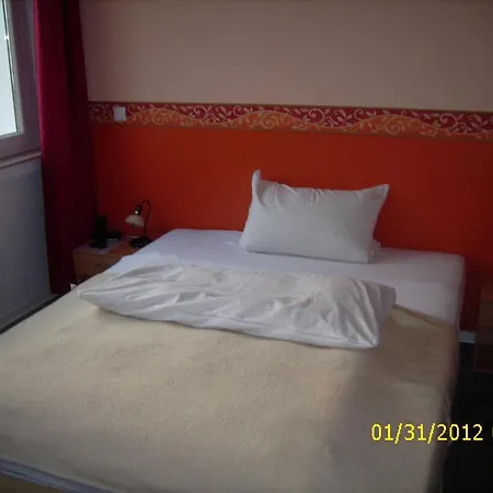 Eu Centralhotel Im Toennchen Pensión Düsseldorf