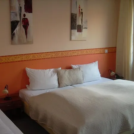 Pensión Eu Centralhotel Im Toennchen Düsseldorf