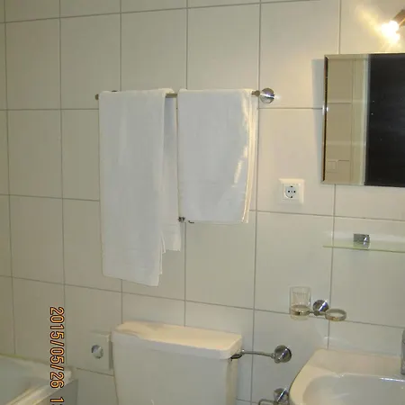 Eu Centralhotel Im Toennchen Pensión Düsseldorf