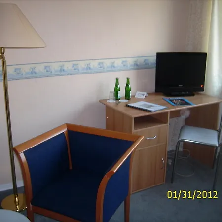 Eu Centralhotel Im Toennchen Гостевой дом Дюссельдорф