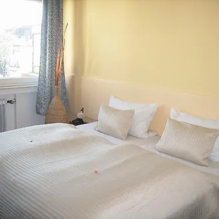 Eu Centralhotel Im Toennchen 2* Дюссельдорф