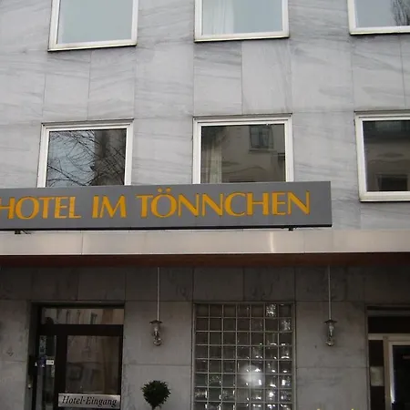 ゲストハウス Eu Centralhotel Im Toennchen 2*